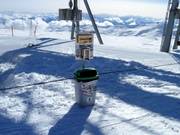 Poubelles dans la station de ski