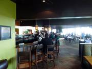 Le bar du Peak Chalet