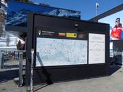 Panneau d'information exemplaire à la station de départ à Zinal