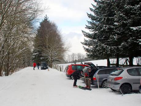 Massif schisteux rhénan: Accès aux domaines skiables et parkings – Accès, parking Burbach