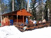 La petite station-service à la station de vallée du télésiège B.