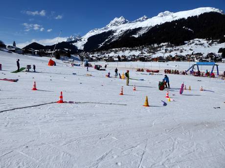 Stations de ski familiales Alpes glaronaises – Familles et enfants Brigels/Waltensburg/Andiast