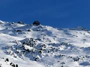 Pentes de poudreuse non sécurisées au télésiège Hochzeiger 2.5