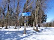 Signalisation des pistes dans le domaine skiable de Bromont