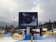 Panneau lumineux à la station de vallée