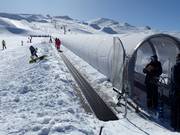 Mid-level Conveyor - Tapis roulant/Moving Carpet