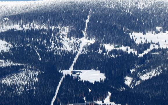 La plus haute gare aval dans les Monts des Géants – domaine skiable Davidovy boudy