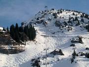 Piste à bosses raide