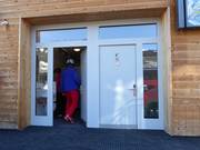 Installations sanitaires bien entretenues à la station de vallée à Lenk