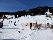 Zone d'entraînement facile dans la vallée, au téléski Dorf et Hörni