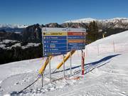 Signalisation des pistes sur le domaine skiable de Carezza