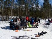 Par beau temps, on s'assoit au soleil.