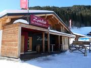 Crépuscule à la station de vallée à Gaschurn