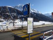 Arrêt de ski-bus à la station de vallée Castlatsch
