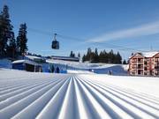 Préparation des pistes de première classe dans le domaine skiable de Kläppen