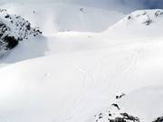 Terrain de freeride sous les Les Perrons, hauts de 2620 mètres, près de Saint Sorlin