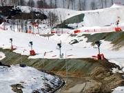 Sans neige artificielle, il ne se passerait plus rien ici à environ 1100 m d'altitude.