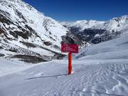 Signalisation des pistes sur le domaine skiable de Saas-Fee