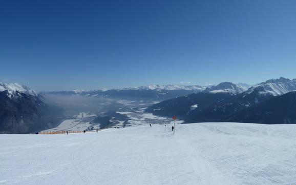 Skier près de Kematen in Tirol
