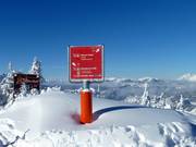 Des panneaux de direction clairs