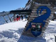 Frontière d'État Autriche-Italie au Karlesjoch