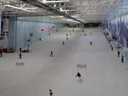 La piste dans le hall de ski Chill Factore