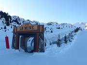 La Mine - Tapis roulant/Moving Carpet recouvert d’une galerie