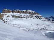 Le domaine skiable d’Arabba au pied du massif du Sella