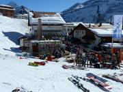 Bar à parasol à la station inférieure Ugabahn