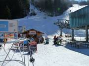 Snack convivial à la station inférieure de la Rothausbahn