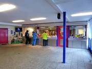 Zone de caisse soignée à la station de vallée