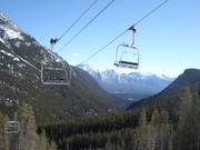 Mystic Express avec vue sur les Rocheuses canadiennes