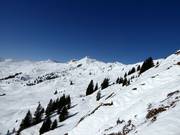 Vue depuis le Val Lumnezia vers le Stein