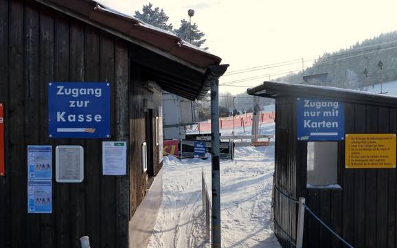 Reutlingen: indications de directions sur les domaines skiables – Indications de directions Im Salzwinkel – Zainingen (Römerstein)