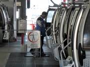 Les cabines sont contrôlées pour leur propreté.