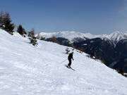 Pente de poudreuse au téléski Hochsonnlift