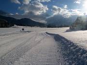 Piste de ski de fond dans la vallée près de Bad Mitterndorf