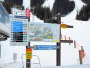 Panneau d'information détaillé au Gold Chair Express