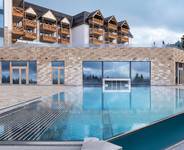 The Grand Green – Familux Resort