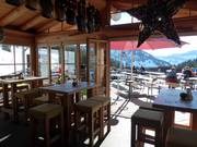 Terminer la journée de ski dans la Grasgehrenhütte