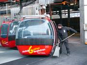 Les cabines sont nettoyées chaque jour.