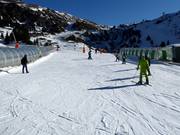 Zone d'entraînement avec tapis roulants couverts à Ampriu