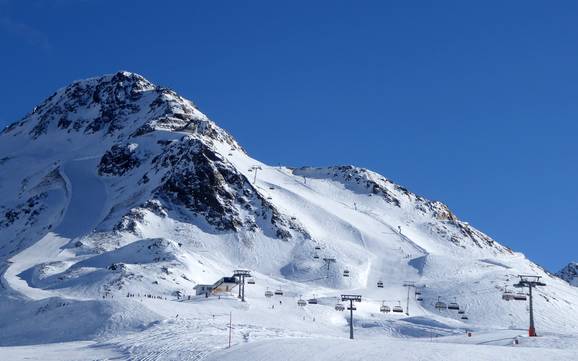 Skier près de St. Veit in Defereggen