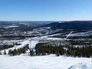 Vue sur le domaine skiable Stöten