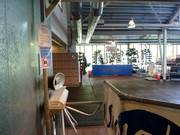 Entrée de la location de skis et de chaussures