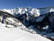 Beaucoup de neige naturelle à Elm dans la vallée du Sernf