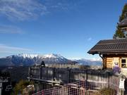 Sur les terrasses ensoleillées, vous pouvez terminer votre journée de ski en toute tranquillité.