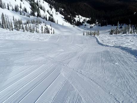 Préparation des pistes Rocheuses canadiennes – Préparation des pistes Fernie