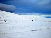 Vue sur le domaine skiable Skálafell