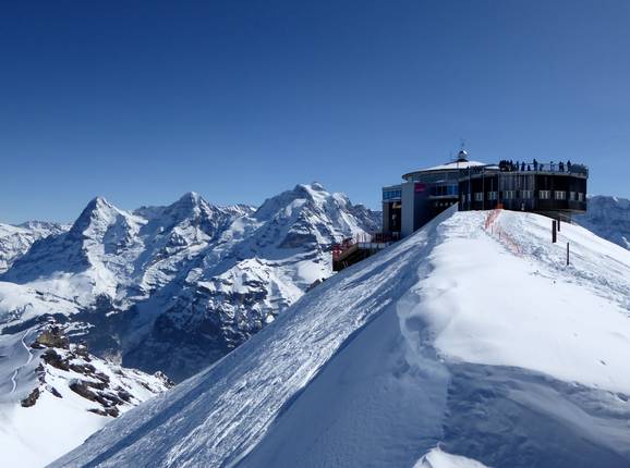 Le Schilthorn et l'Eiger, le Mönch et la Jungfrau